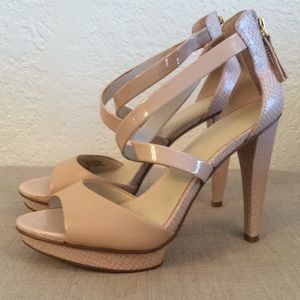 Nine West tan strappy heels size 6.5 M